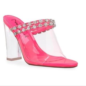 🐾👣LEMON DROP by PRIVILEGED Lazio in Neon Pink